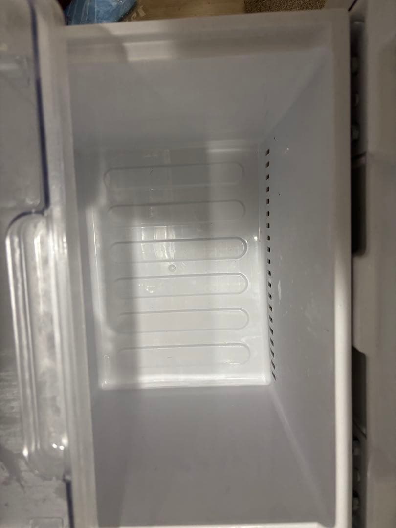 本日限定大幅値下げ！]SHARP 冷蔵庫 150L SJ-D15H-W - メルカリ