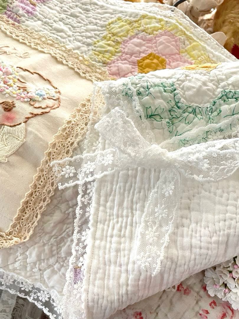 アンティークキルトロング＆ハンドメイド手刺繍ひつじちゃん·͜· ♡の