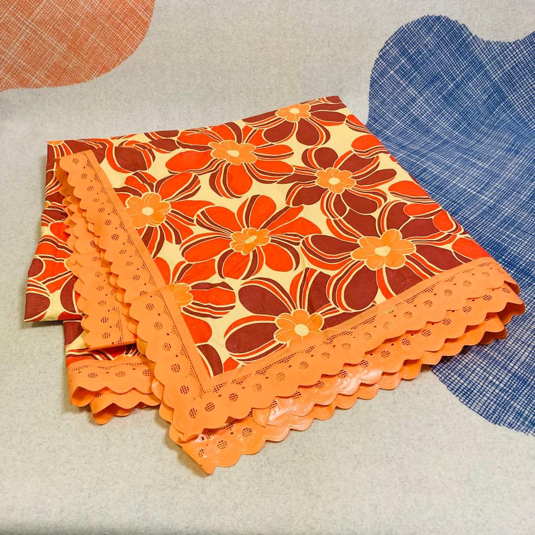 昭和レトロ 花柄テーブルクロス ビニール オレンジ 約170×180cm - メルカリ