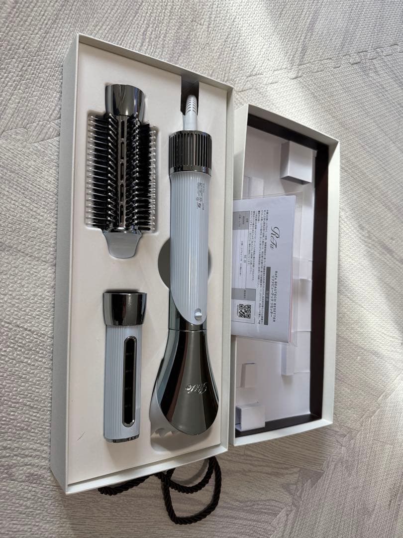 【美品】ReFa BEAUTECH RESETTER 保証書付 ReFa（リファ） ○延長保証書付き○ 新発売 リファビューテック