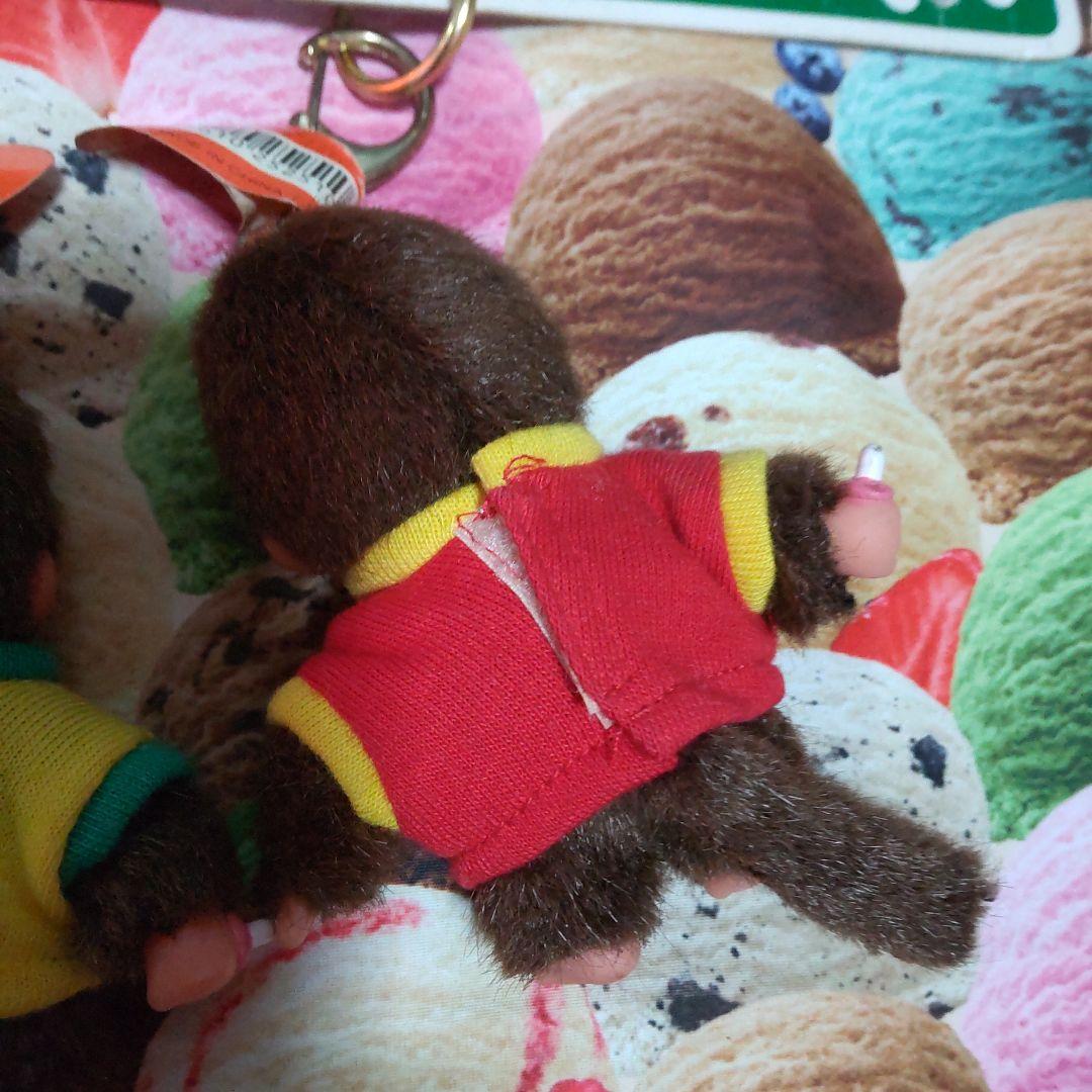 モンチッチ キーチェーン 2個&非売品 ディスプレイボード付 泣き顔