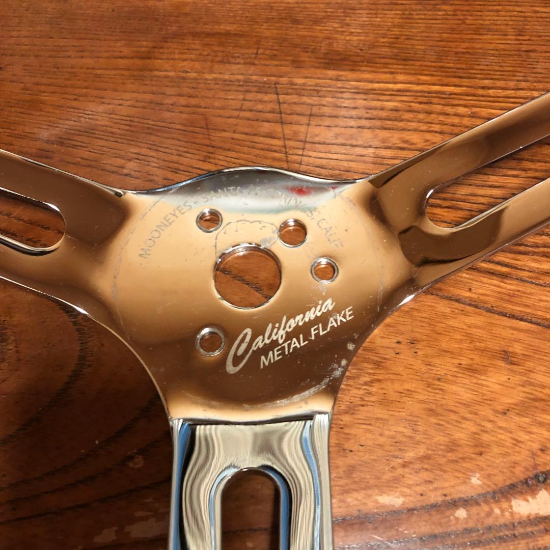 ムーンアイズ　オクタゴン　ステアリング　ゴールドラメ 34.5cm 廃盤