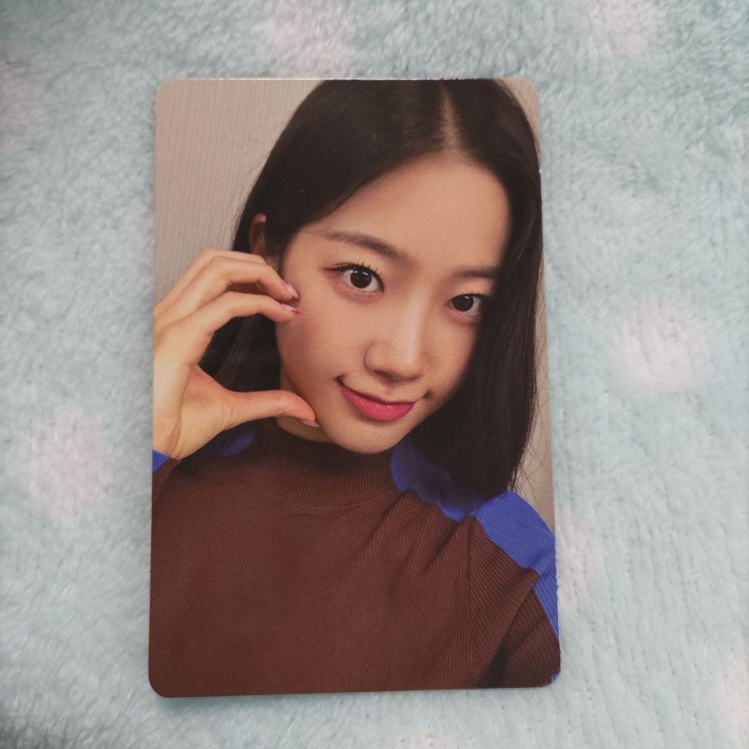 LE SSERAFIM カズハ トレカ - メルカリ