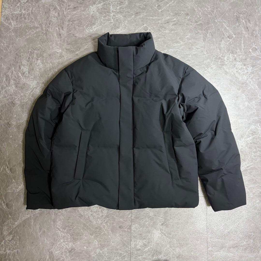 美品 UNIQLO シームレスダウン ブラック L 311-481608 25年 - メルカリ