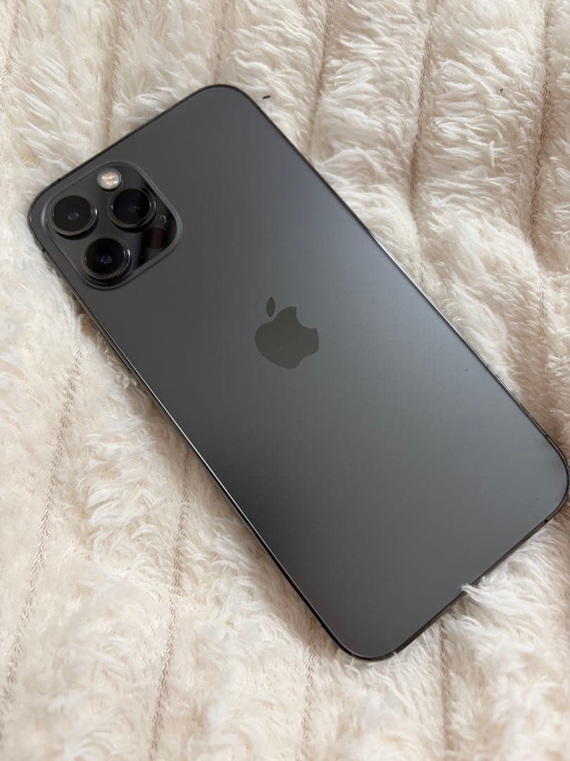 Apple iPhone 12 pro グラファイト 本体 - メルカリ