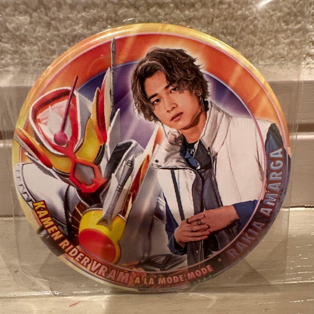 仮面ライダーヴラム ラキア・アマルガ 缶バッジ - メルカリ