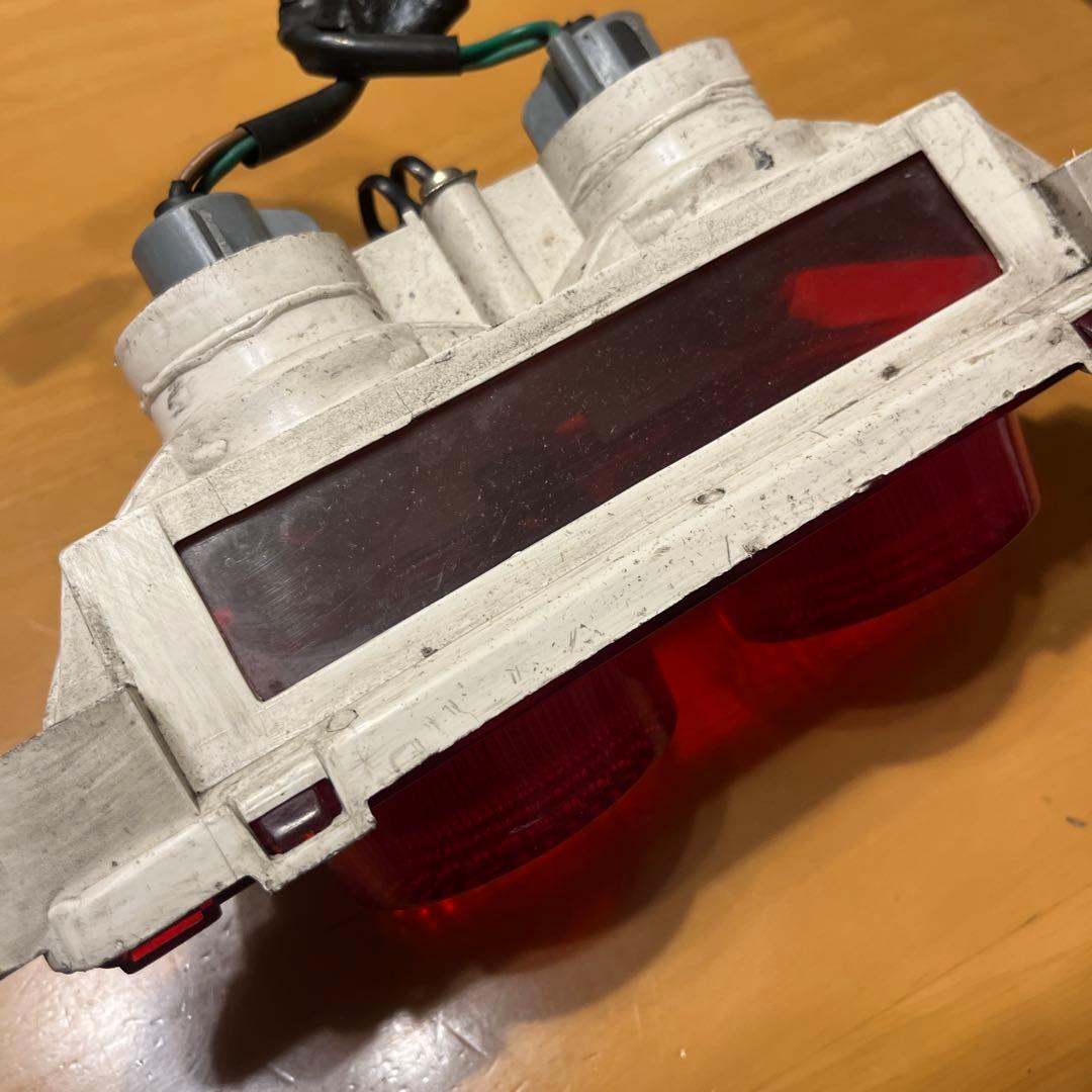 送料込み！美品】NSR250 mc18 純正テールランプ テールライト - メルカリ