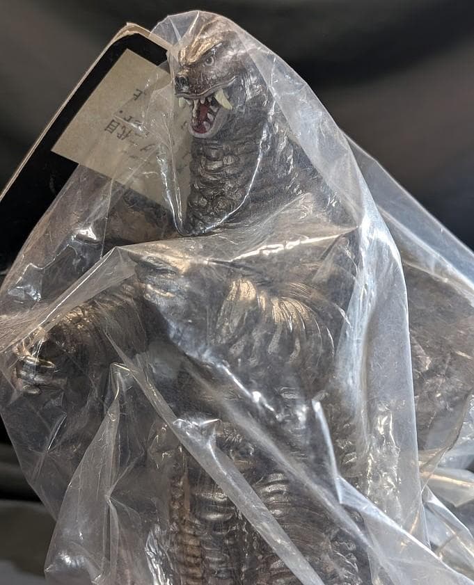 レッドキング二代目（CCP）ガンメタリックver. 500個限定ソフビ未開封