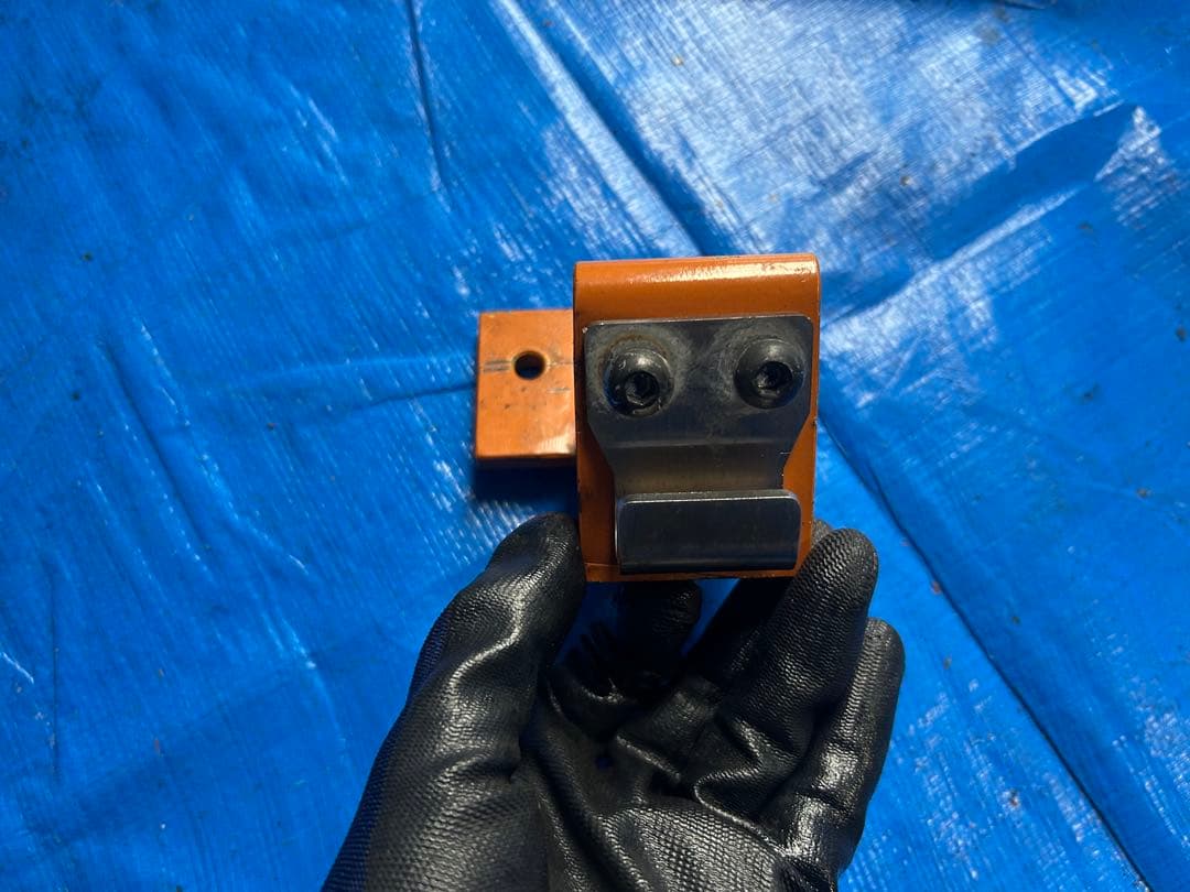 ベルトテンショナー機構 フォークリフト NSフォークBELT