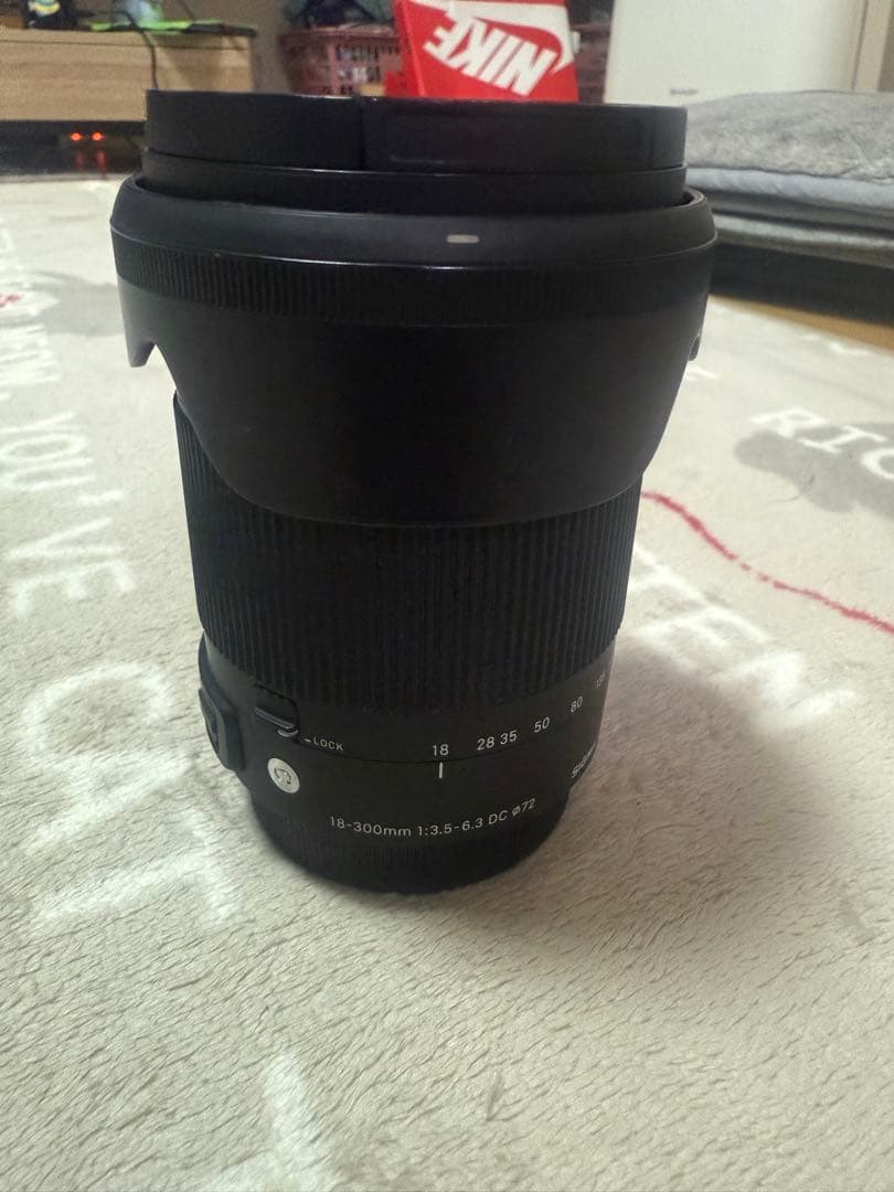 SIGMA 18-300mm f/3.5-6.3 DC キャノンEF