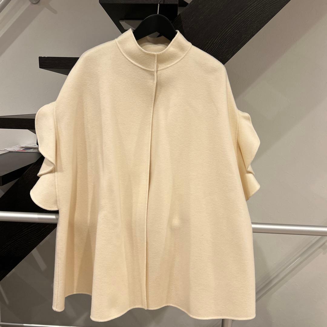 新品　M-premierBLACK アイボリー ケープ ケープ ジャパンモード 単品「ブラック・アイボリー ヘリンボーン