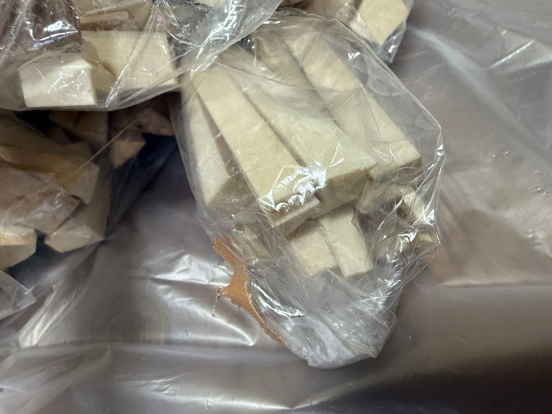 天然素材 白材 マンモス 重量2.05kg 加工用素材用 中古品 。 - その他本物