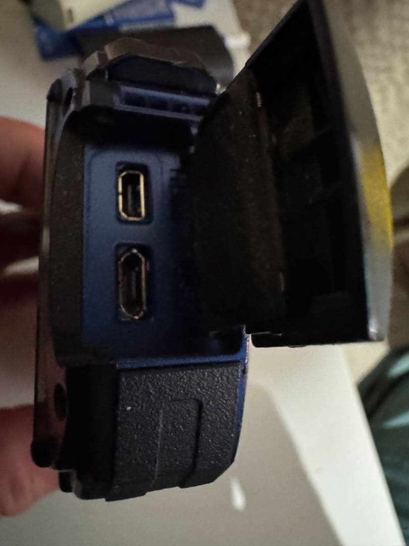 RICOH WG-40w 青 訳有りジャンク 外装美品 - メルカリ