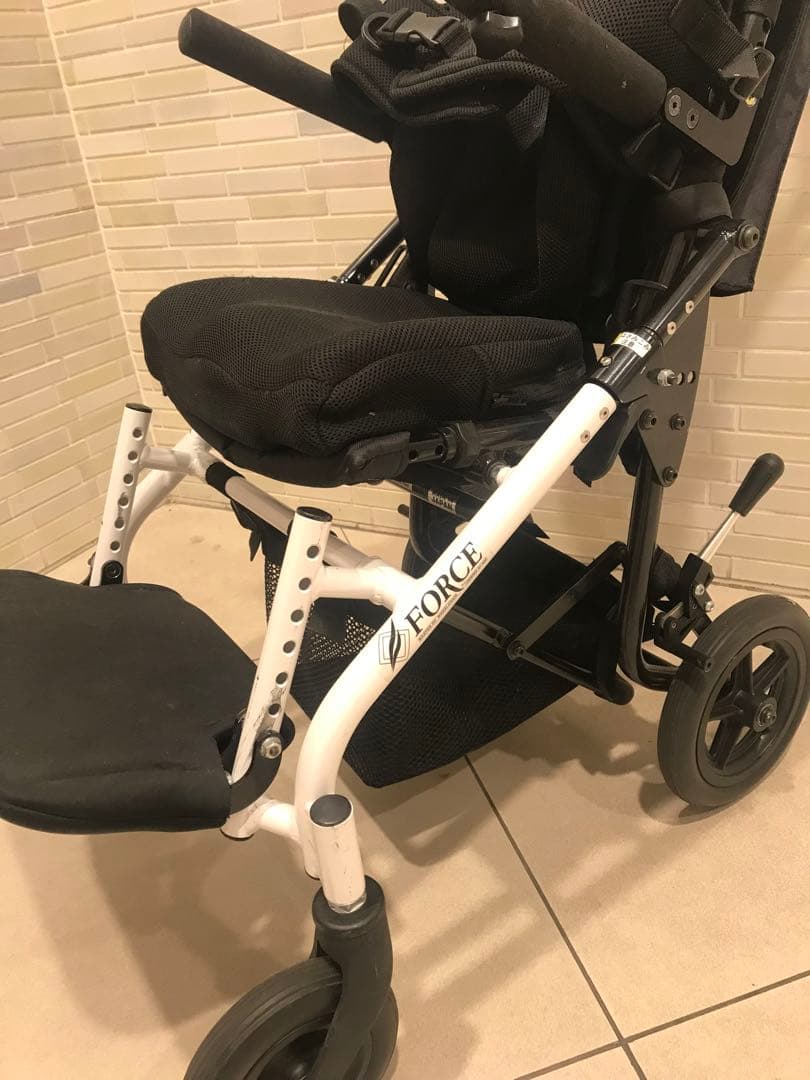 値下げ‼︎ 障害児用 バギータイプの車椅子 スキップR - メルカリ