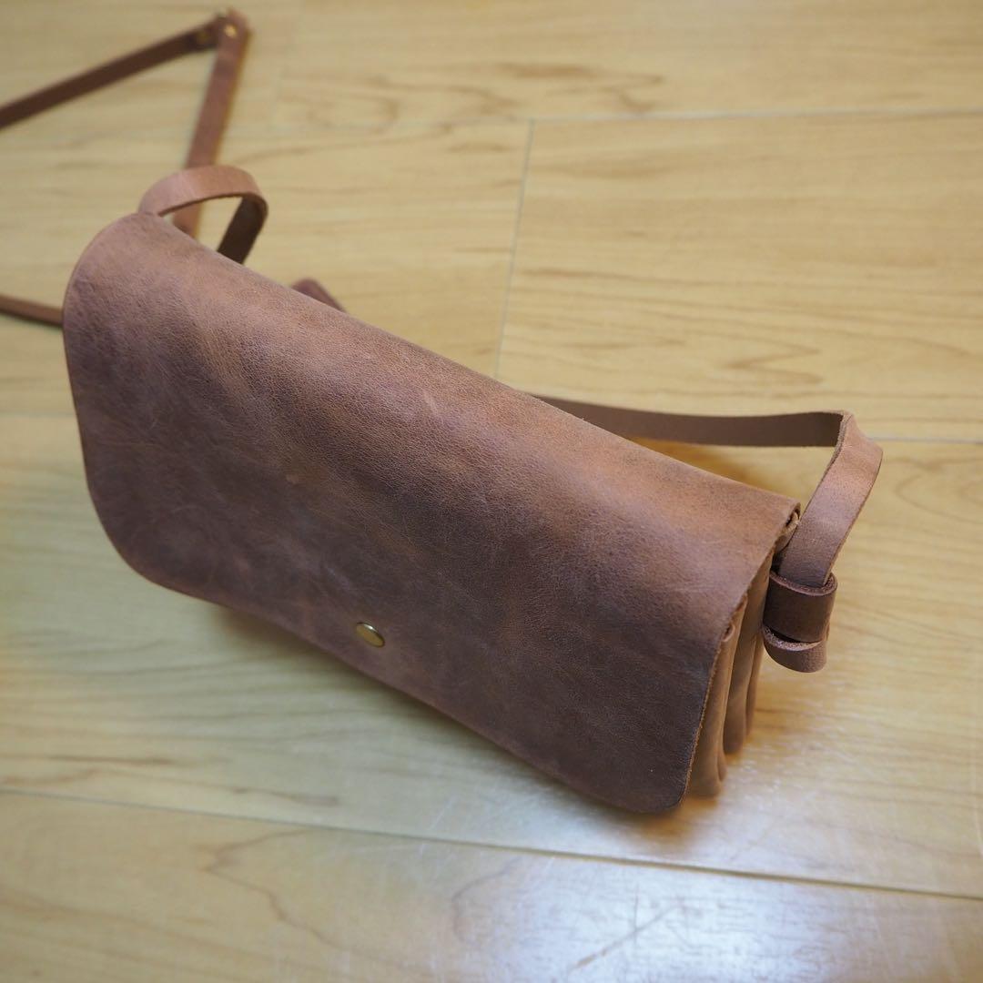 HERZ 2部屋サコッシュ(CP-9) ヘルツ プルアップ レザー キャメル