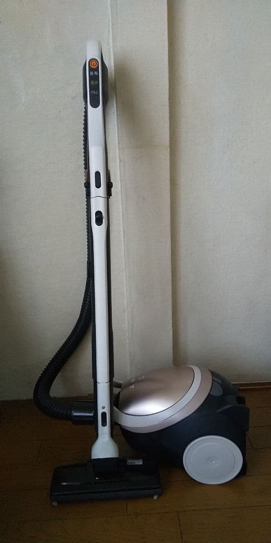 21年製❗軽量型、三菱、紙パック式掃除機(パワーノズル)