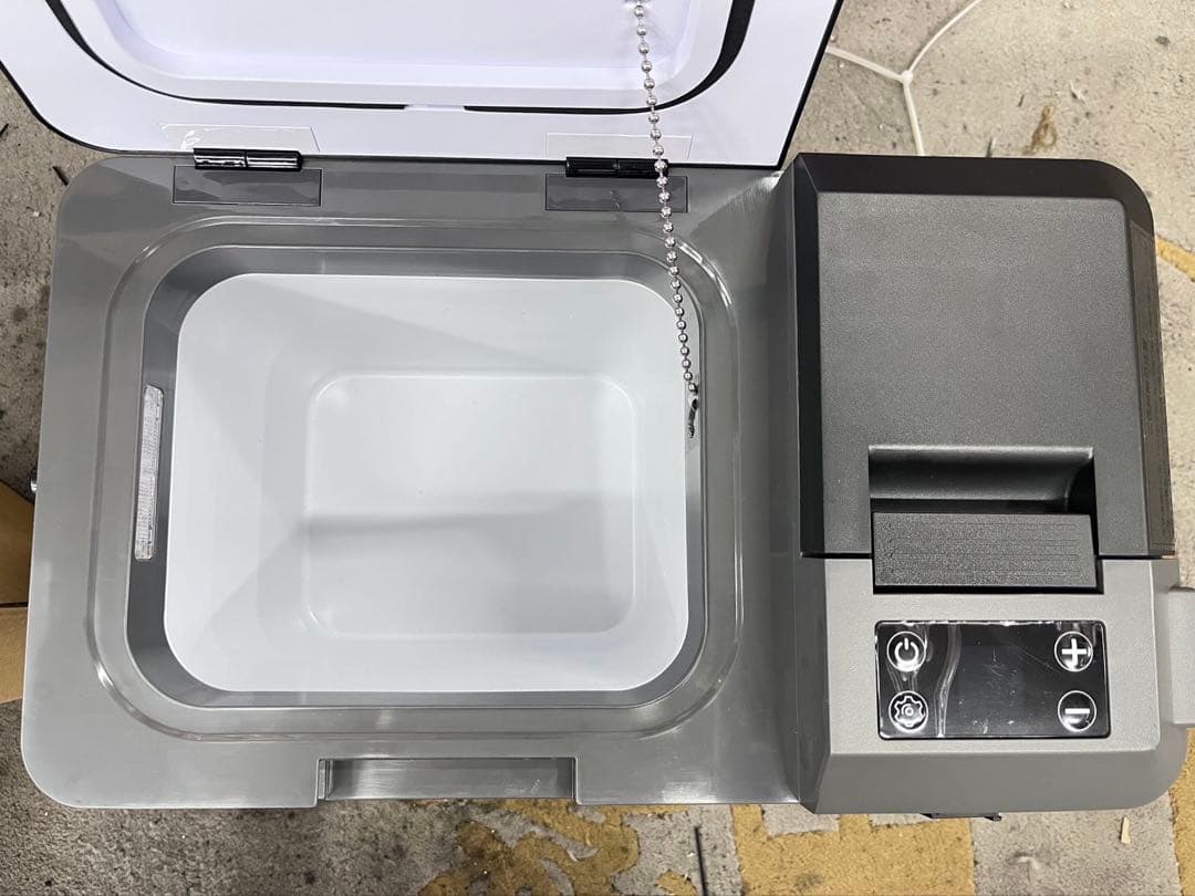 車載冷蔵庫 9L -20℃～10℃ 45W12V/24V/内蔵バッテリー別売り