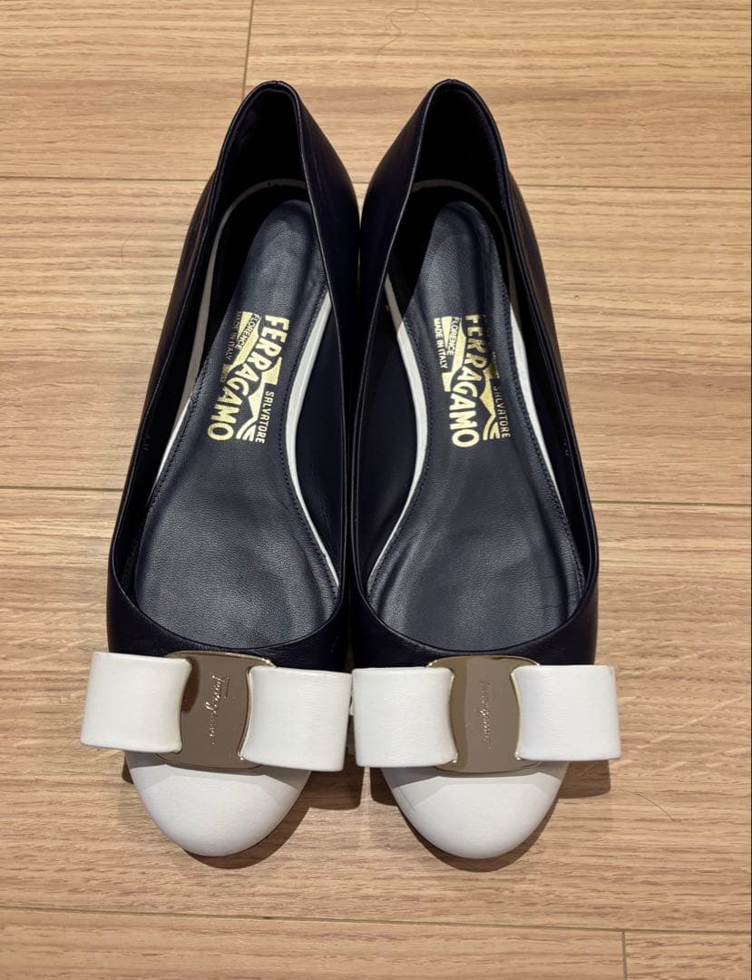 美品 フェラガモ パンプス 24.5 2026年最新】Yahoo!オークション -フェラガモ パンプス 24.5の中古品
