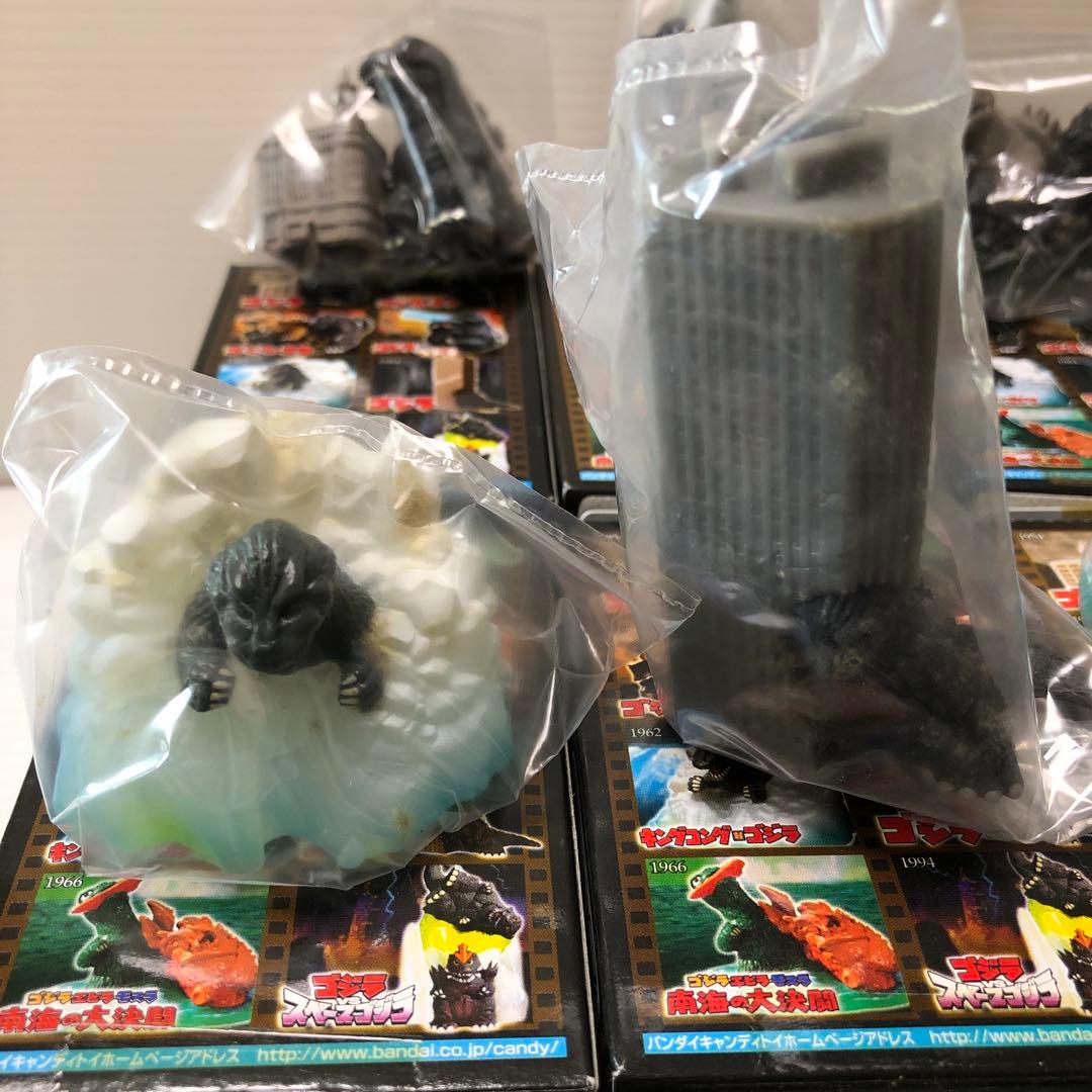 バンダイ ゴジラ激闘集 全12種 ディフォル名鑑 - メルカリ