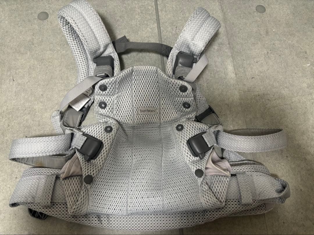Pon Pon 様⭐︎BabyBjörn ベビーキャリア ミニ グレー 外出・移動用品