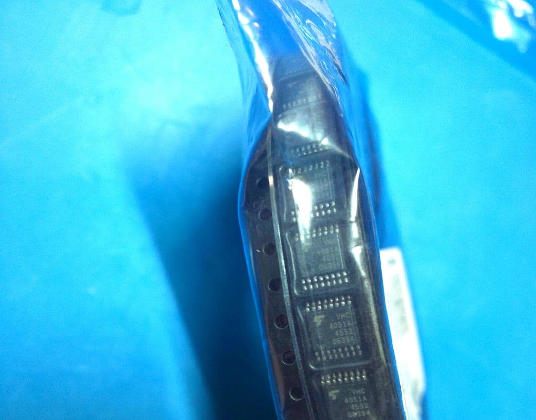 250pcs] Toshiba 74VHC4051AFT Logic IC - メルカリ