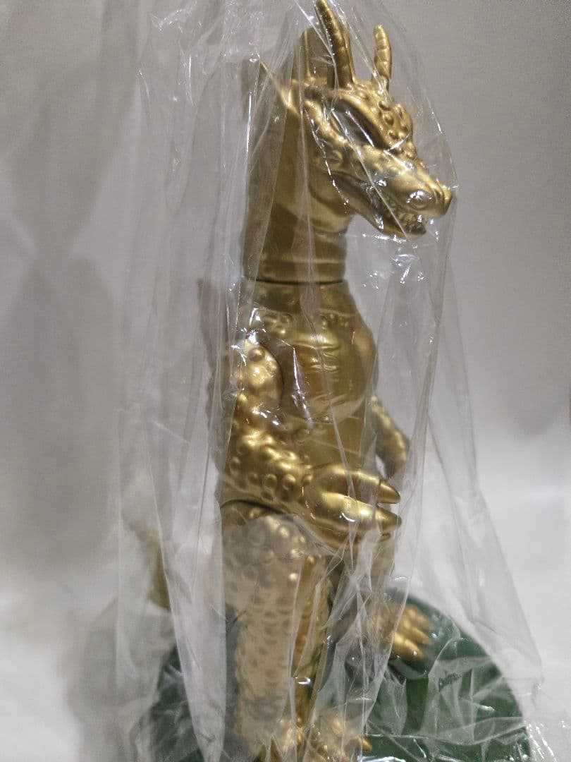 ワンフェス M1号 チタノザウルス ゴールド - メルカリ