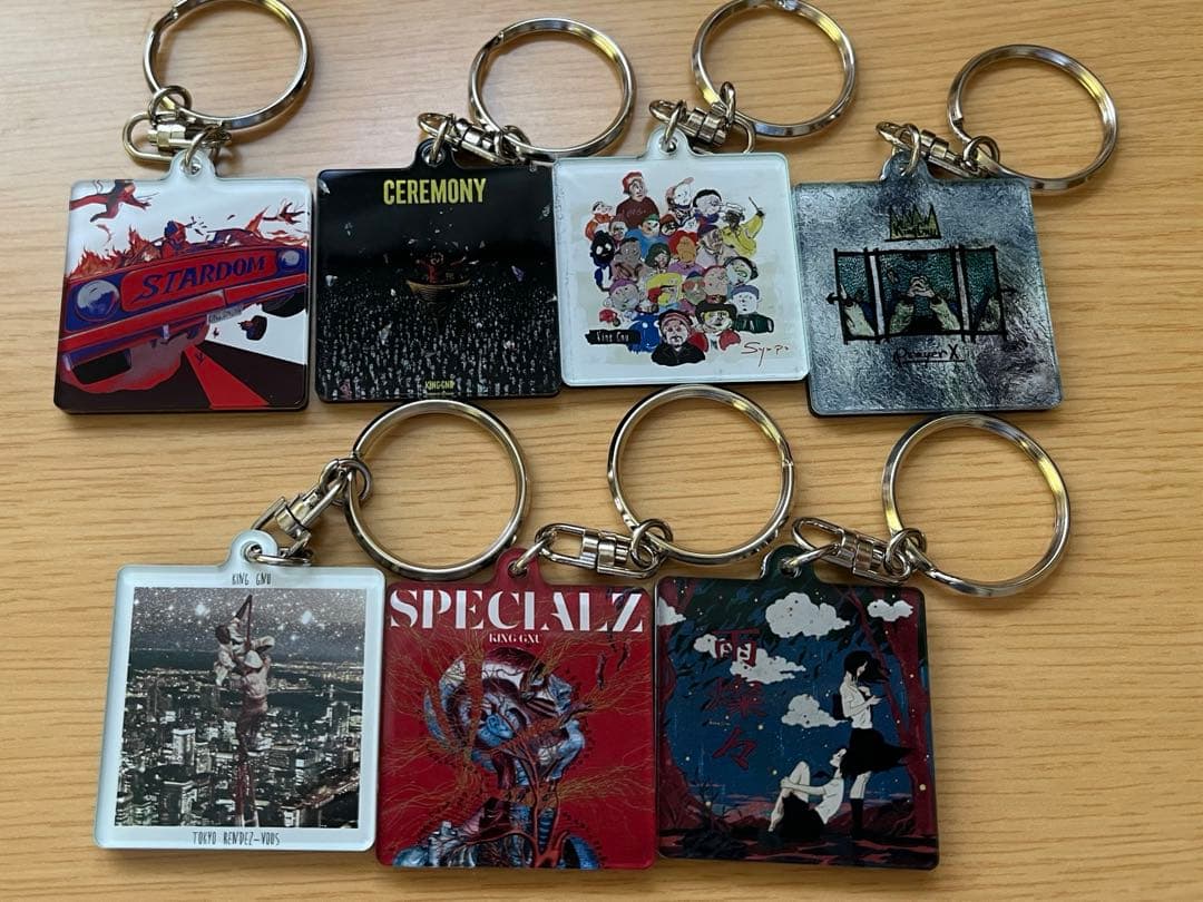 King Gnu アクリルキーホルダー - メルカリ