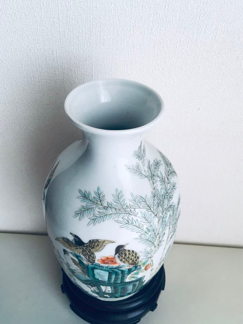 清朝乾隆宮廷琺琅彩竹菊鹌鹑图瓶 稀少芸術珍品 （上海博物館監製