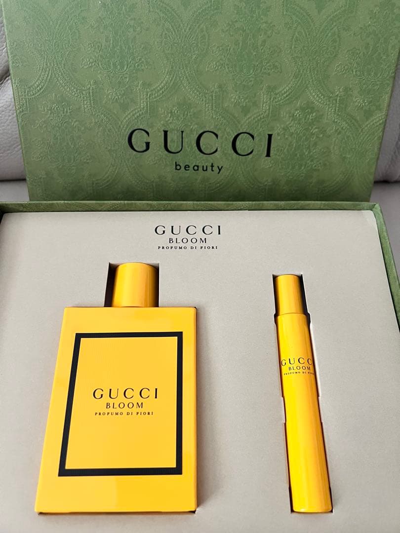 Gucci Bloom 黄色ボトル 香水