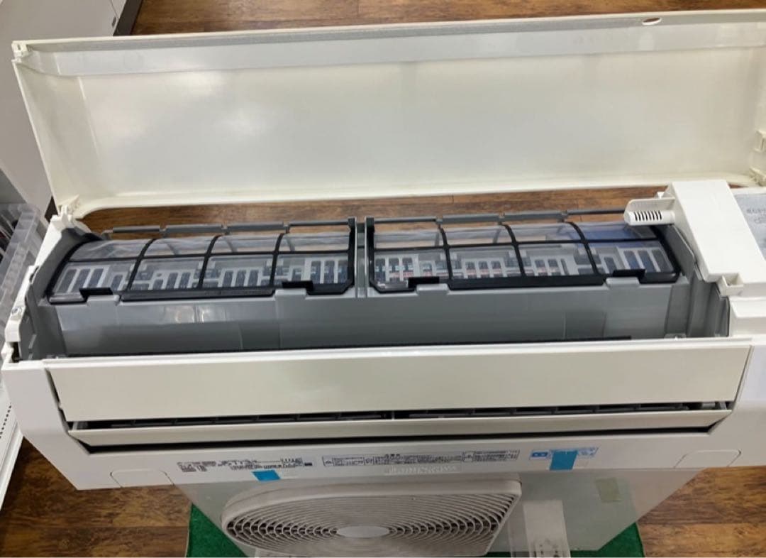 TOSHIBA RAS-E225PBK 2018年製 2.2kW エアコン本体