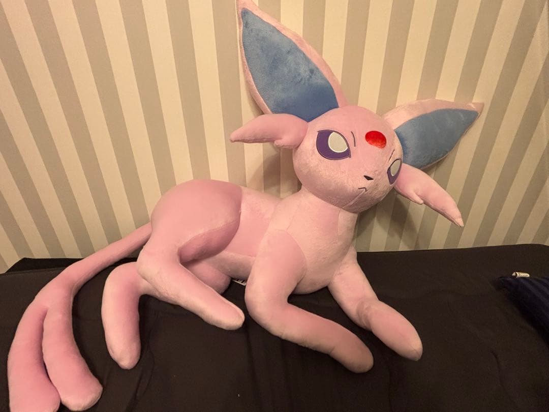 ぬいぐるみ 等身大エーフィ寝そべり - メルカリ