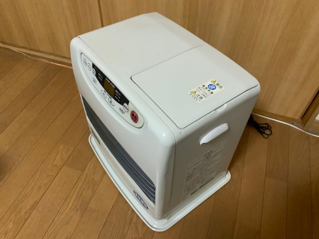 石油ファンヒーター ダイニチFW−568L - メルカリ