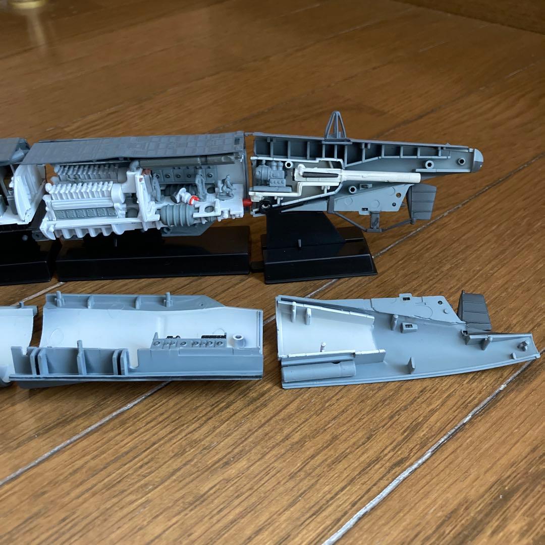 タルガ 高密度模型U-ボート迷彩モデル1/144潜水艦内部構造 - メルカリ