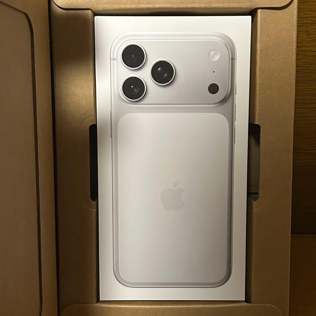 新品未開封 iPhone 17 Pro Max 256GB シルバー - メルカリ