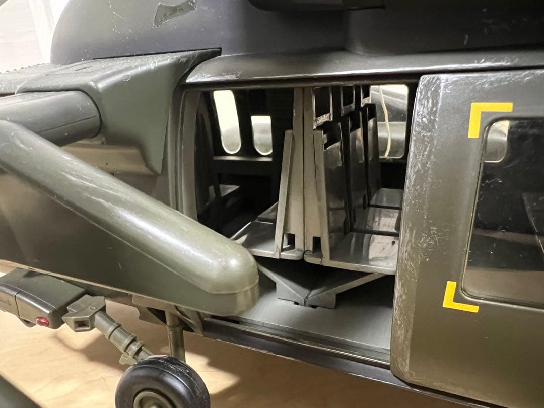 超希少】エリートフォース 1/18 ブラックホーク UH‑60 ヘリコプター