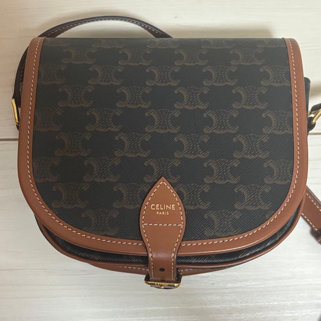 ゆ*読様 CELINE ミディアム フォルコバッグ トリオンフキャンバス＆カーフ 191502bzj04lu.jpg