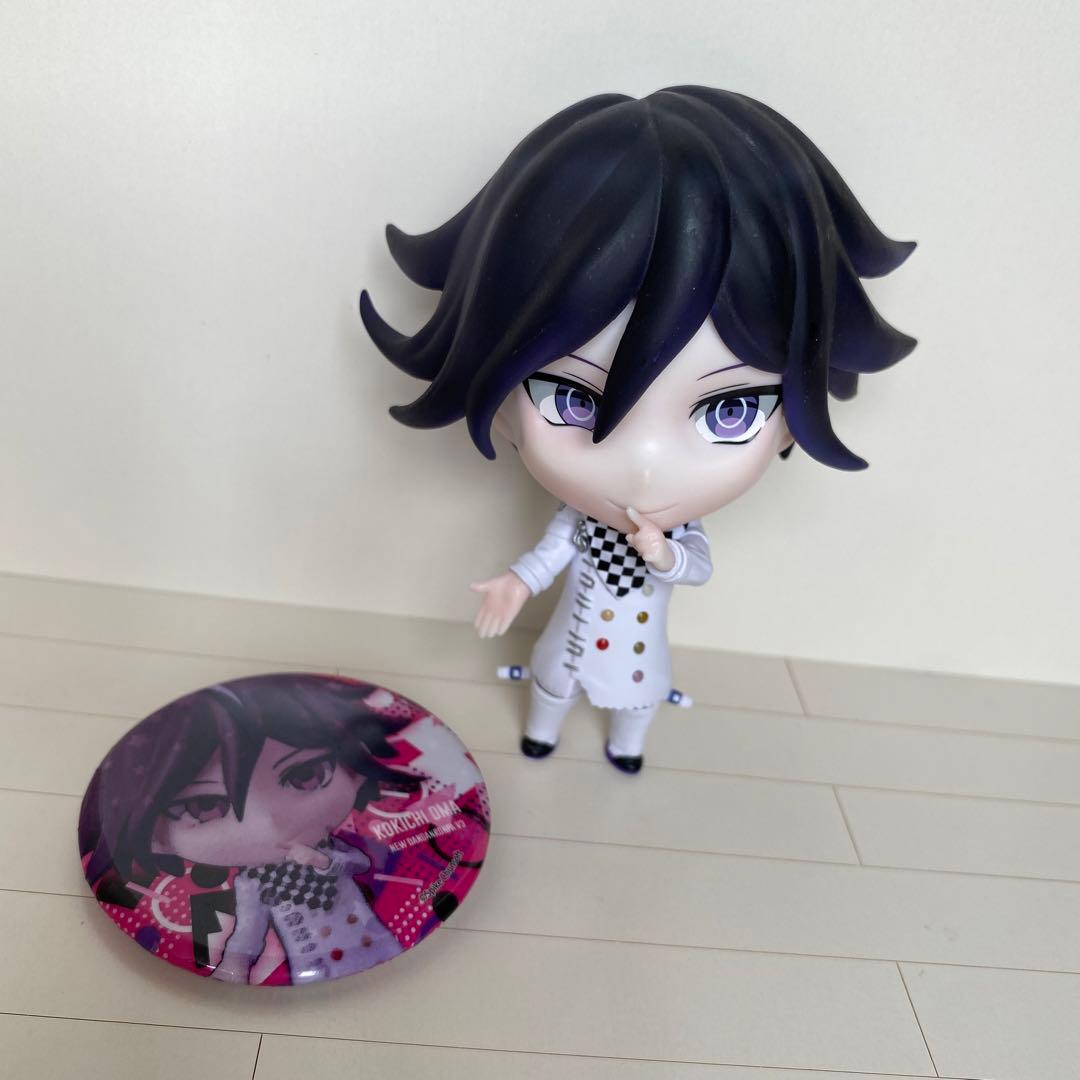 ダンガンロンパV3 王馬小吉 デフォルメフィギュア＋缶バッジ - メルカリ