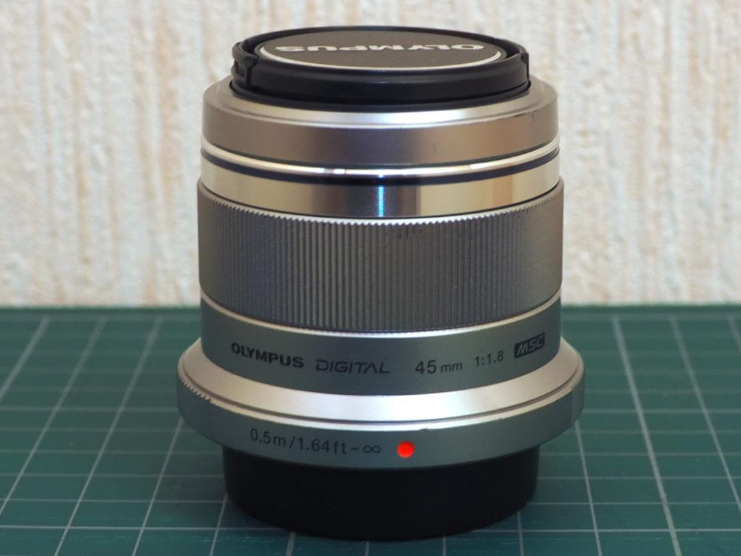 レンズ(単焦点) OLYMPUS M.ZUIKO DIGITAL 45mm F1.8 MSC Amazon.com : OM SYSTEM Olympus M.Zuiko Digital 45mm F1.8 Silver