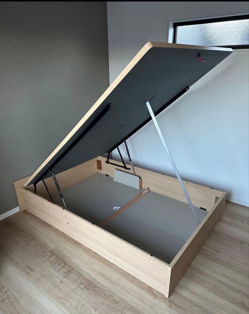 ニトリ】ダブルベッドフレーム 跳ね上げ 深型収納付き - メルカリ