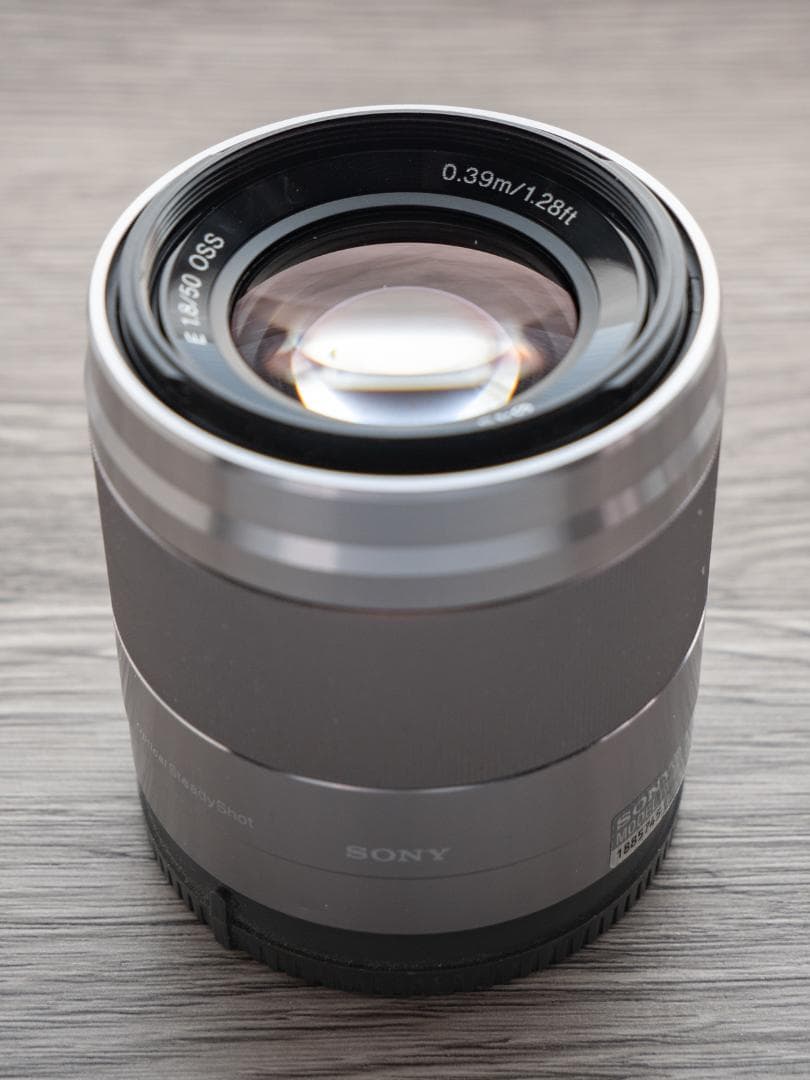 SONY E 50mm F1.8 OSS SEL50F18 完動・中古並品 FE 50mm F1.8 SEL50F18F 中古価格比較 - 価格.com