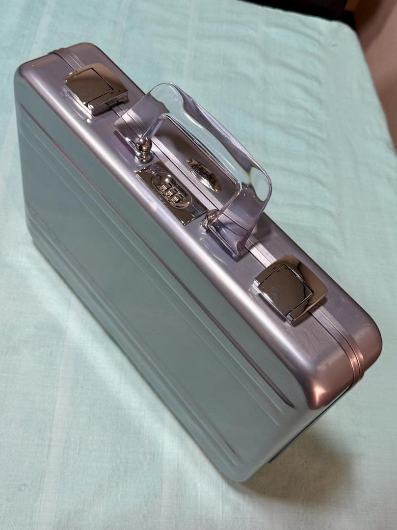エリートシリーズ CEM ゼロハリバートン ポリッシュブルー 美品です Slim Aluminum Attaché Case | ゼロハリバートン公式オンラインストア