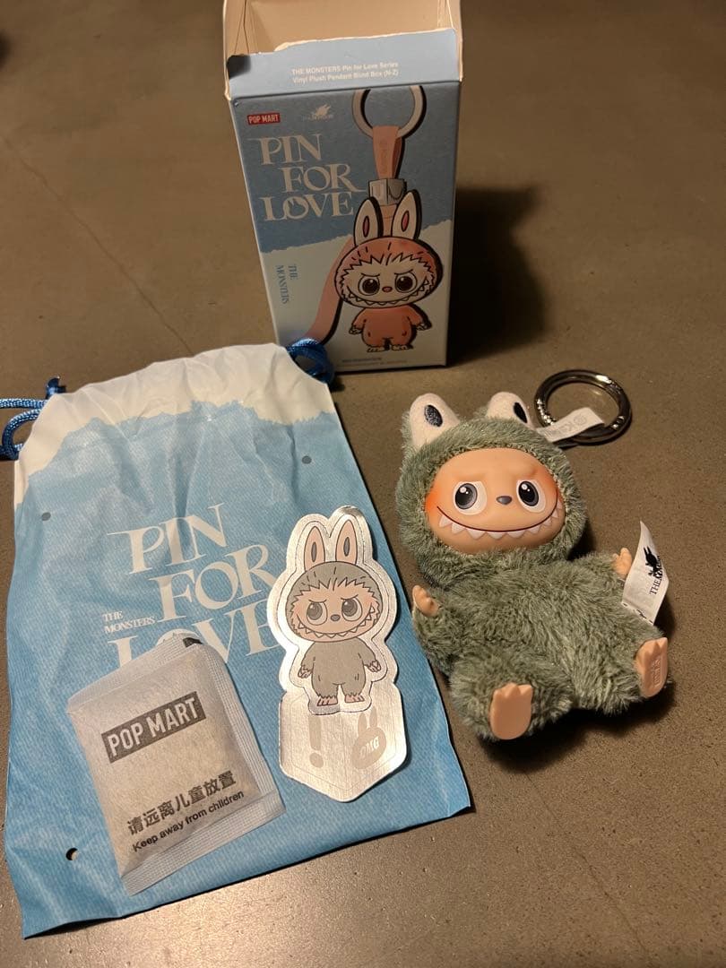 POP MART イニシャルラブブ シークレット - メルカリ