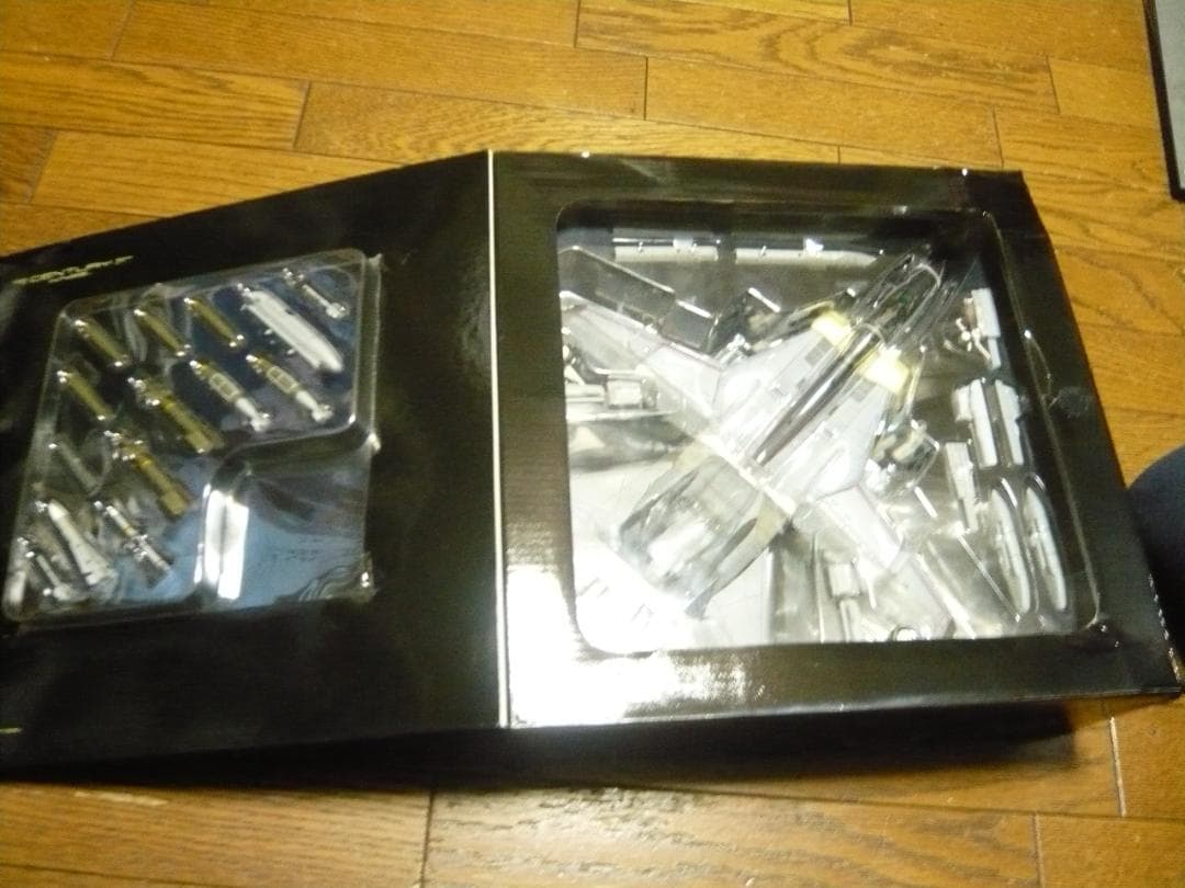 フィギュア　センチュリー ウイングス 　F-14A　 1/72 　トムキャット Amazon | Century Wings F-14A トムキャット用 アメリカ海軍 VF-84