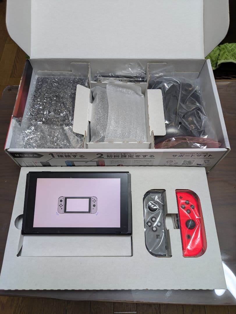 Nintendo Switch 本体 　プロコン等付属品多数有り　中古品 Nintendo Switch Pro コントローラー スプラトゥーン2エディション