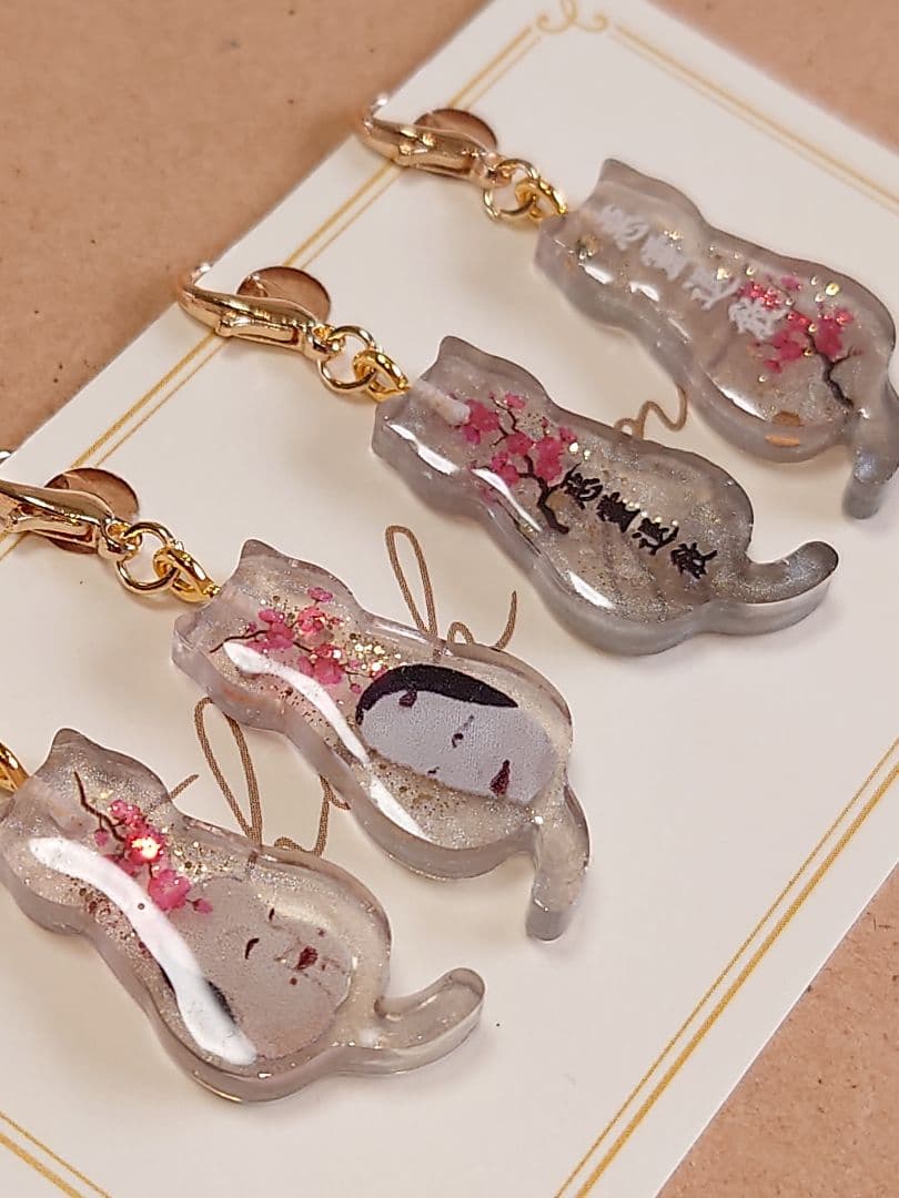 248 猫 ねこ レジンチャーム ハンドメイドチャーム 4個 ゴールド