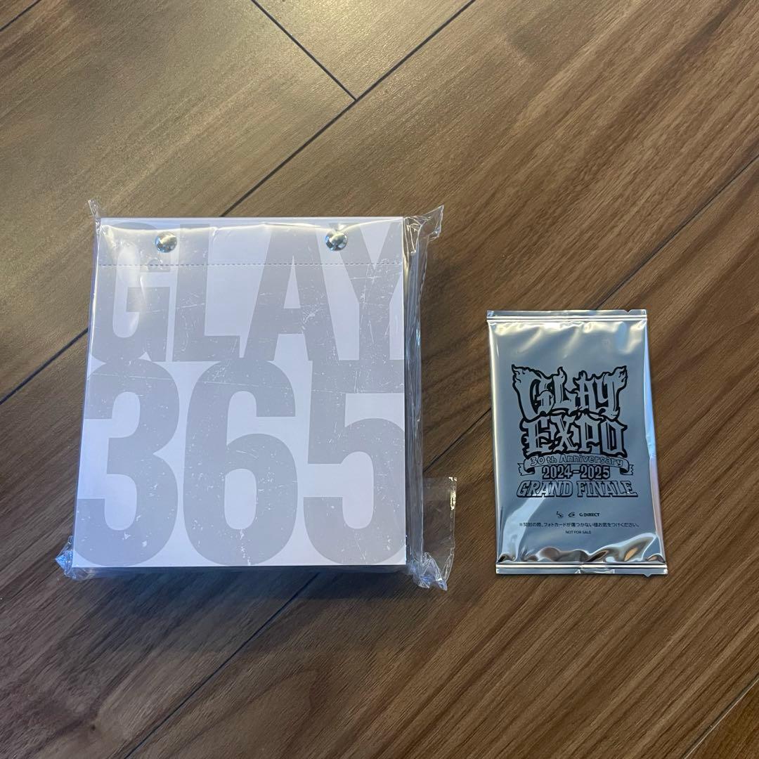 GLAY 日めくりカレンダー、トレーディングカード - メルカリ