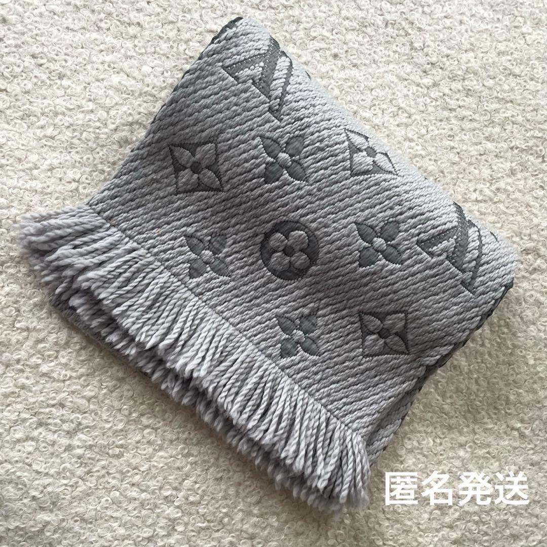 LOUIS VUITTON《ルイヴィトン 》エシャルプ ロゴマニア マフラー