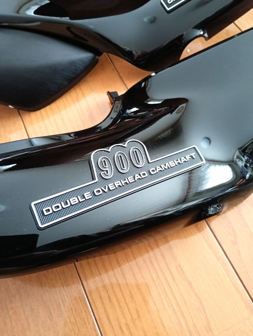 新車外し】Kawasaki Z900RS 純正 サイドカバー - メルカリ