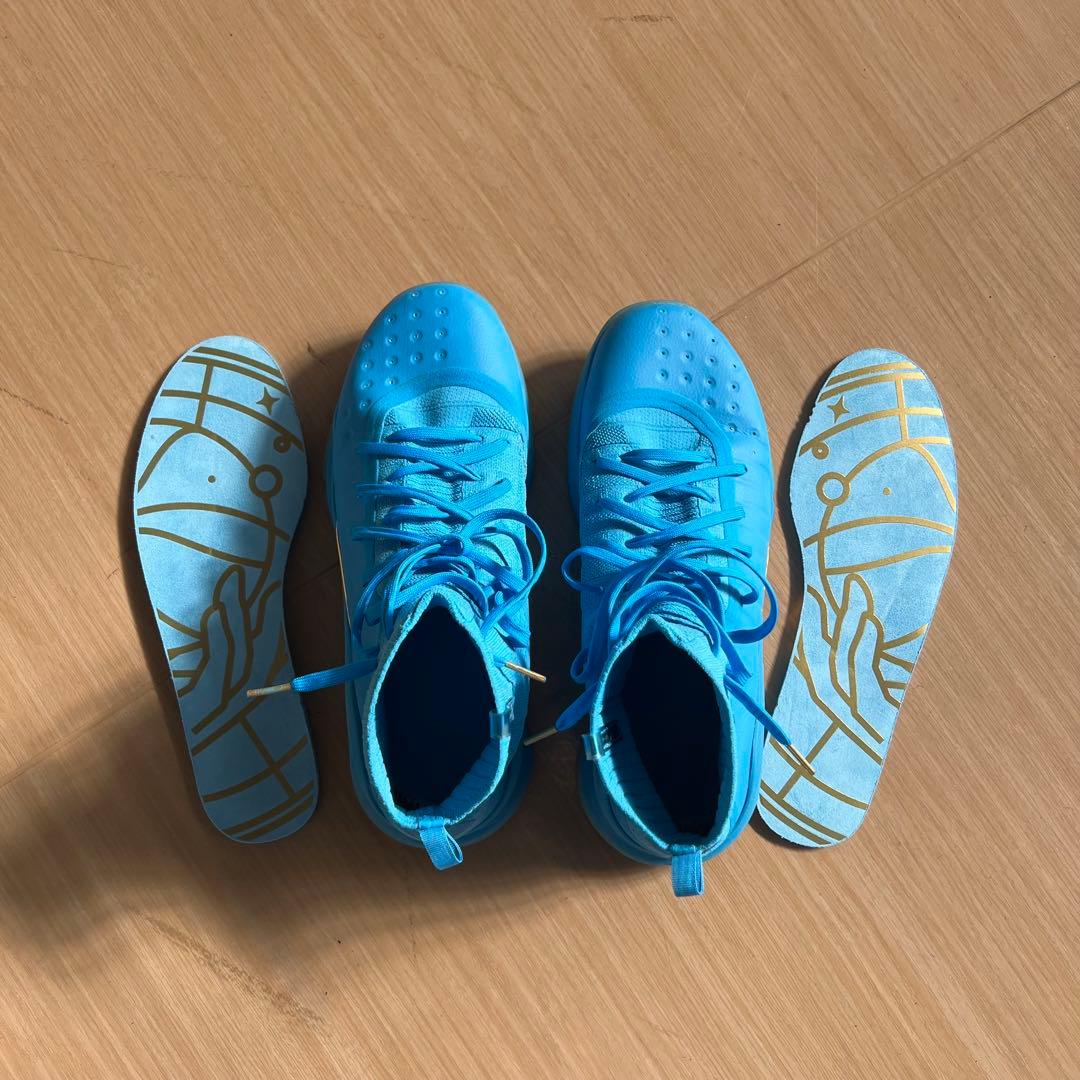 アンダーアーマー　カリー４ レトロ　29.0cm