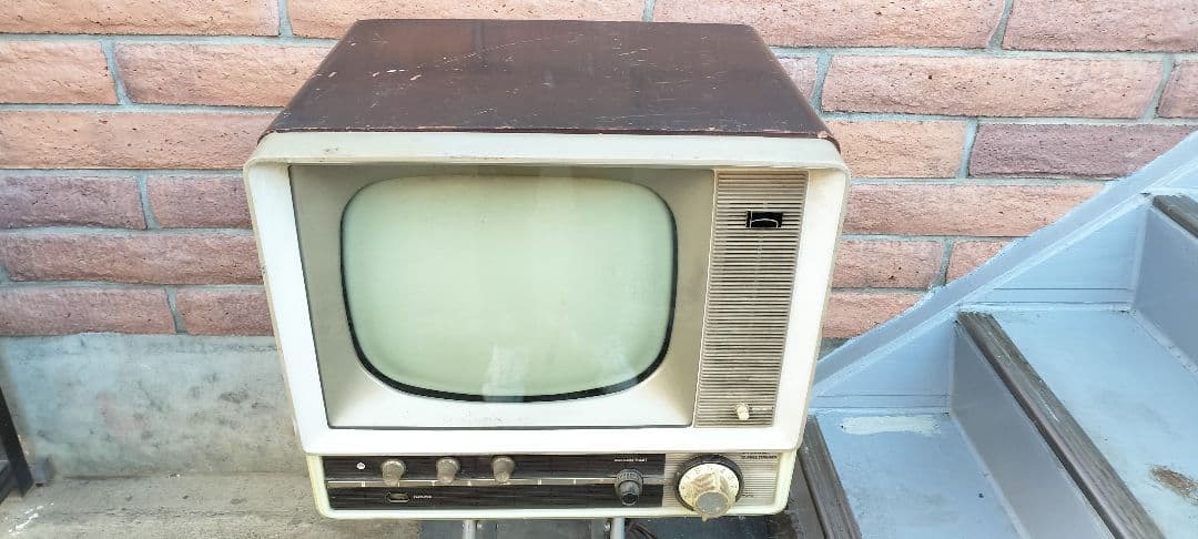 日立製 昭和レトロ ブラウン管テレビ - メルカリ
